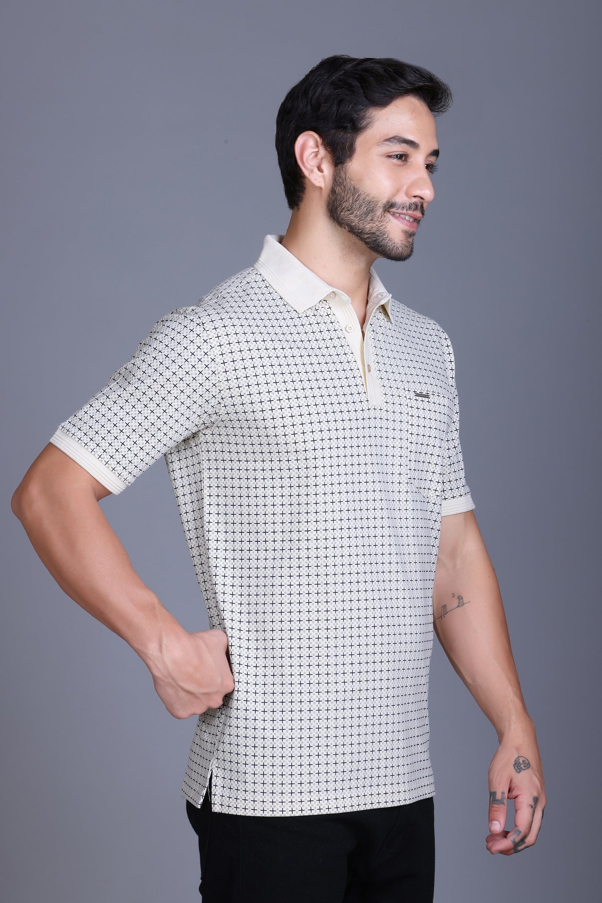 Men's Cream Collar T-Shirt