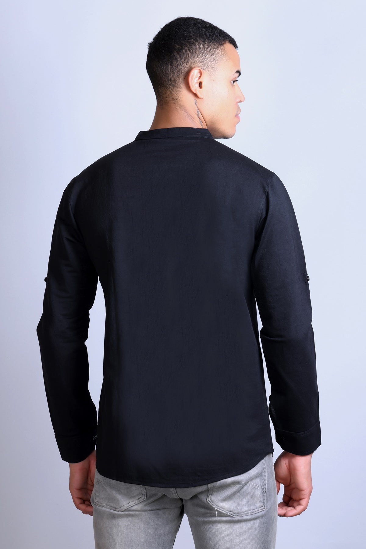 Men's Navy Blue Solid Round Neck Sweatshirt