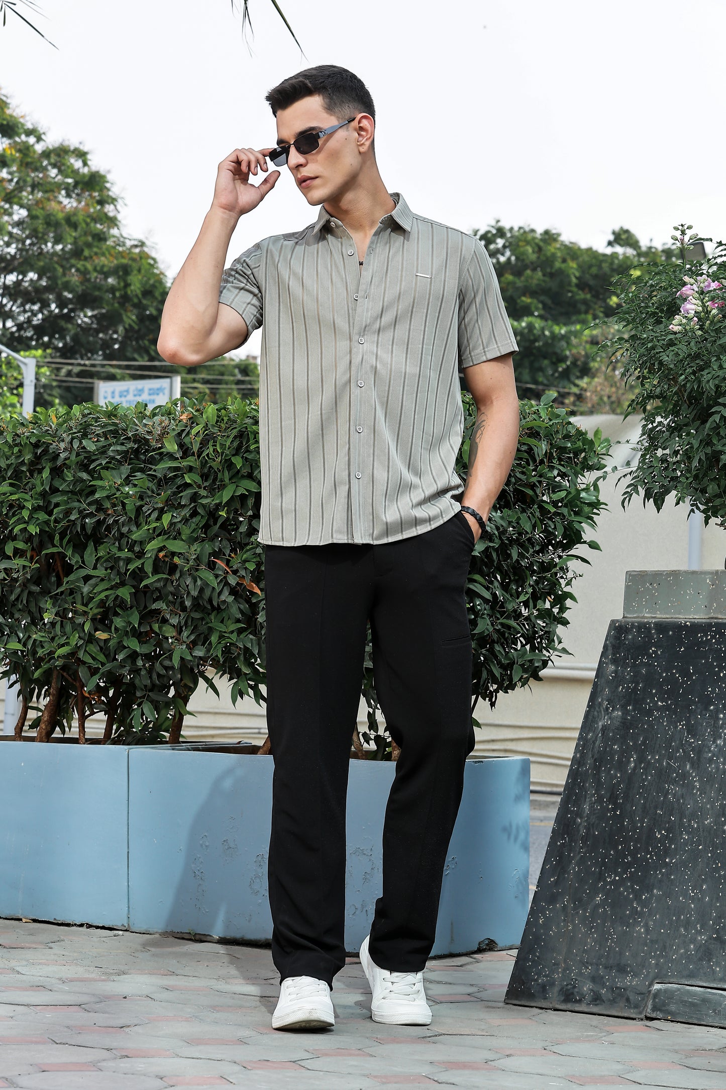Men's Grey Self Design Shirt With Collar