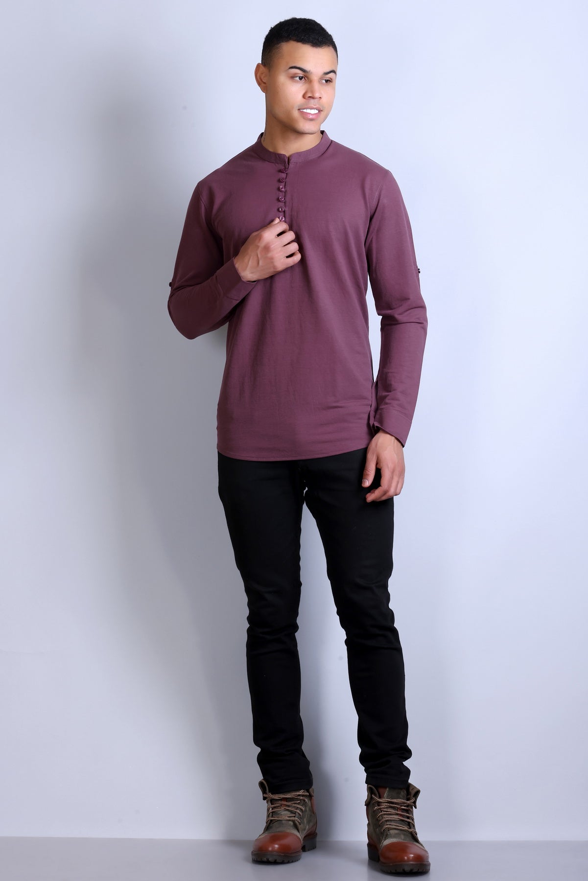 Men's Maroon Solid Round Neck Sweatshirt