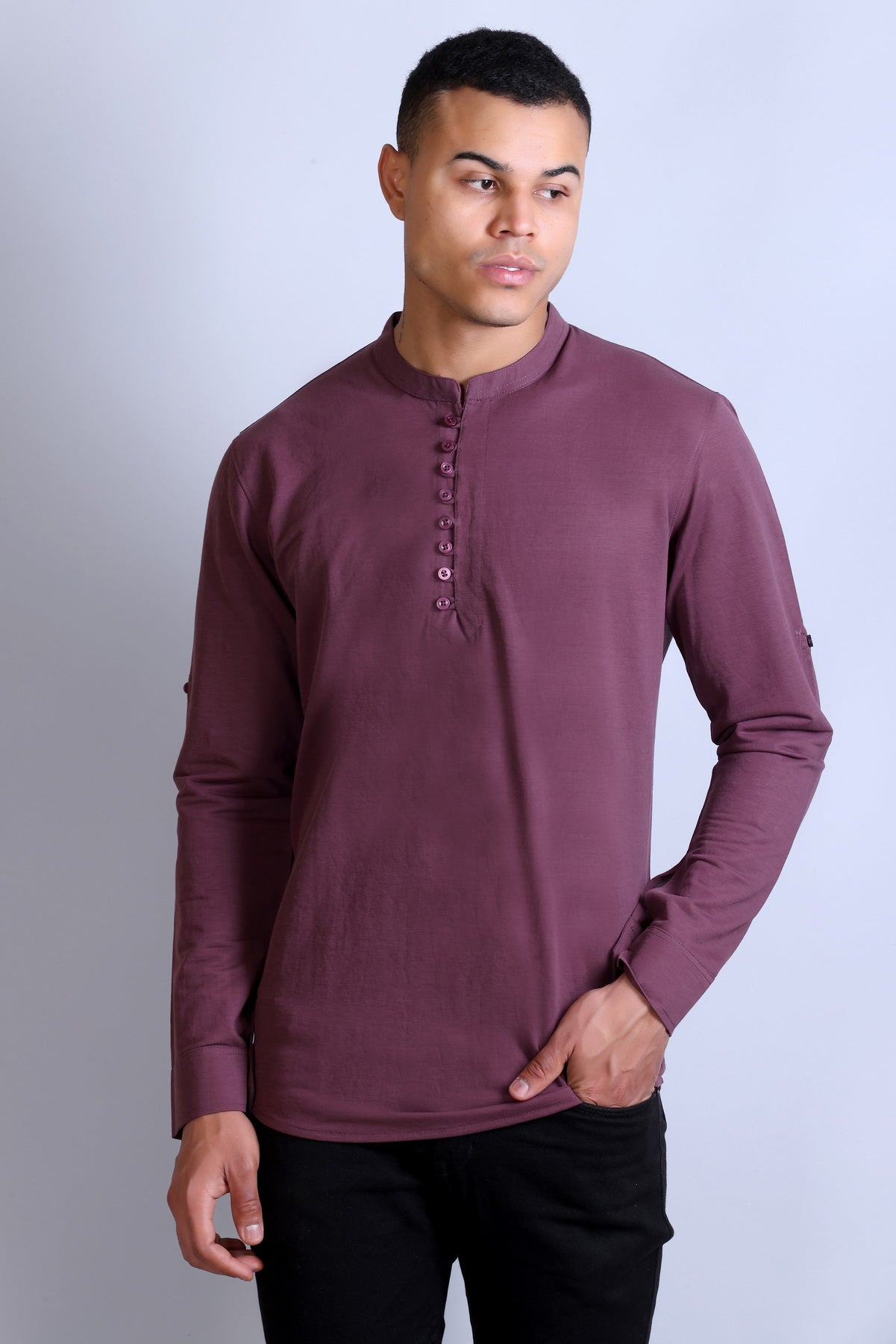 Men's Maroon Solid Round Neck Sweatshirt