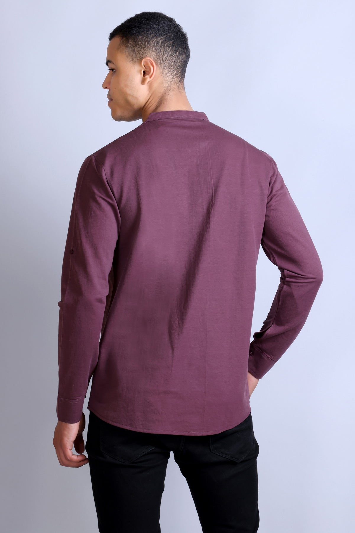 Men's Maroon Solid Round Neck Sweatshirt