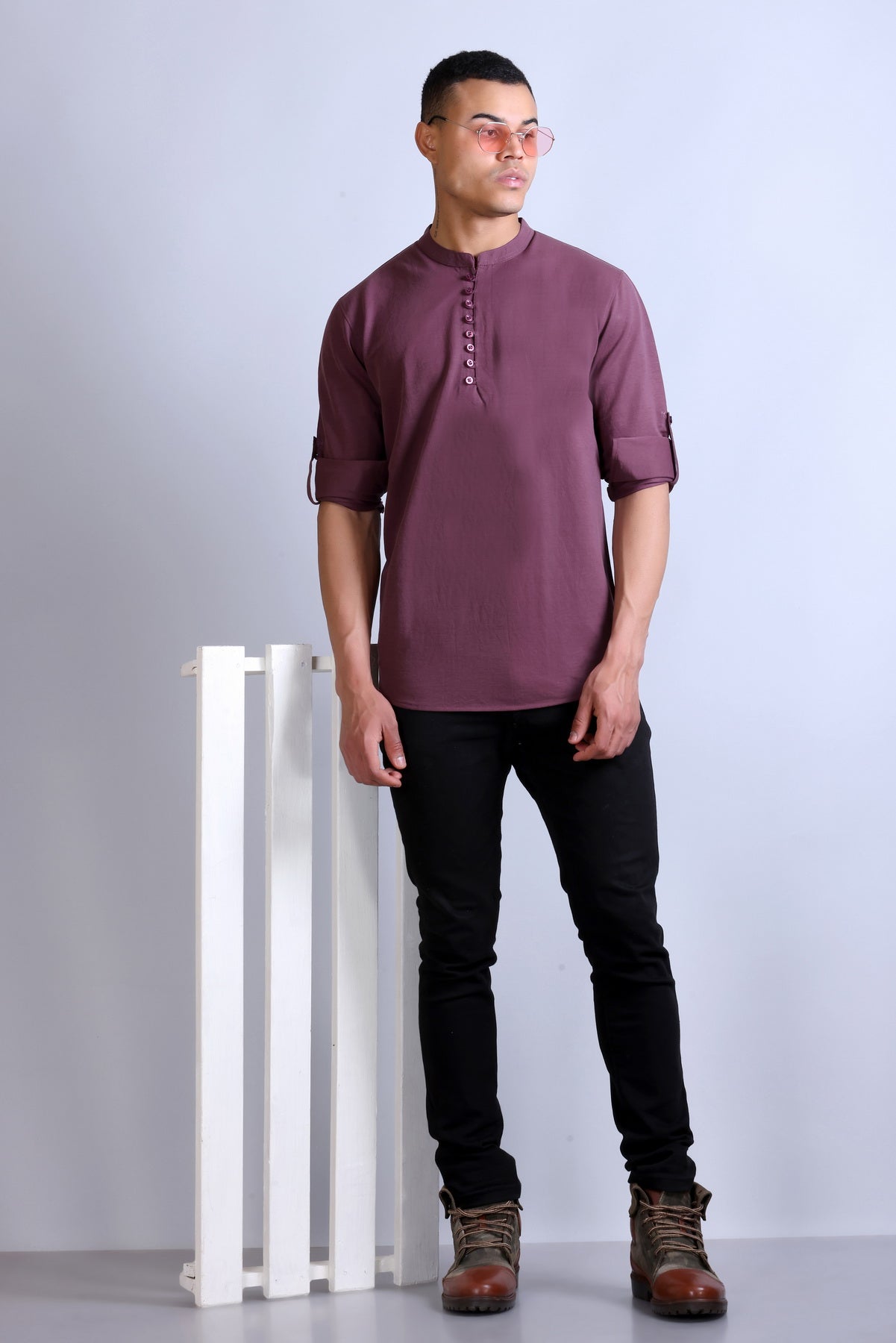 Men's Maroon Solid Round Neck Sweatshirt