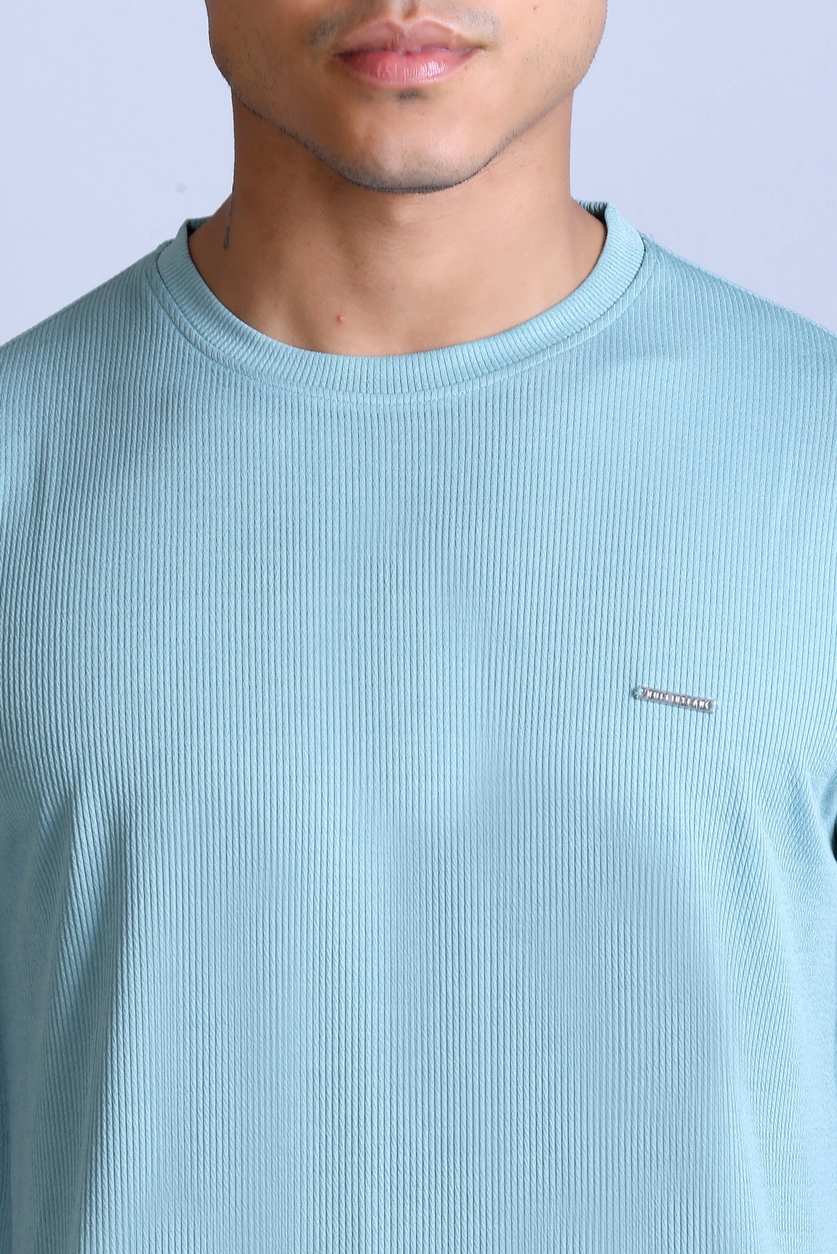 Men's Sky Blue Solid Round Neck Sweatshirt
