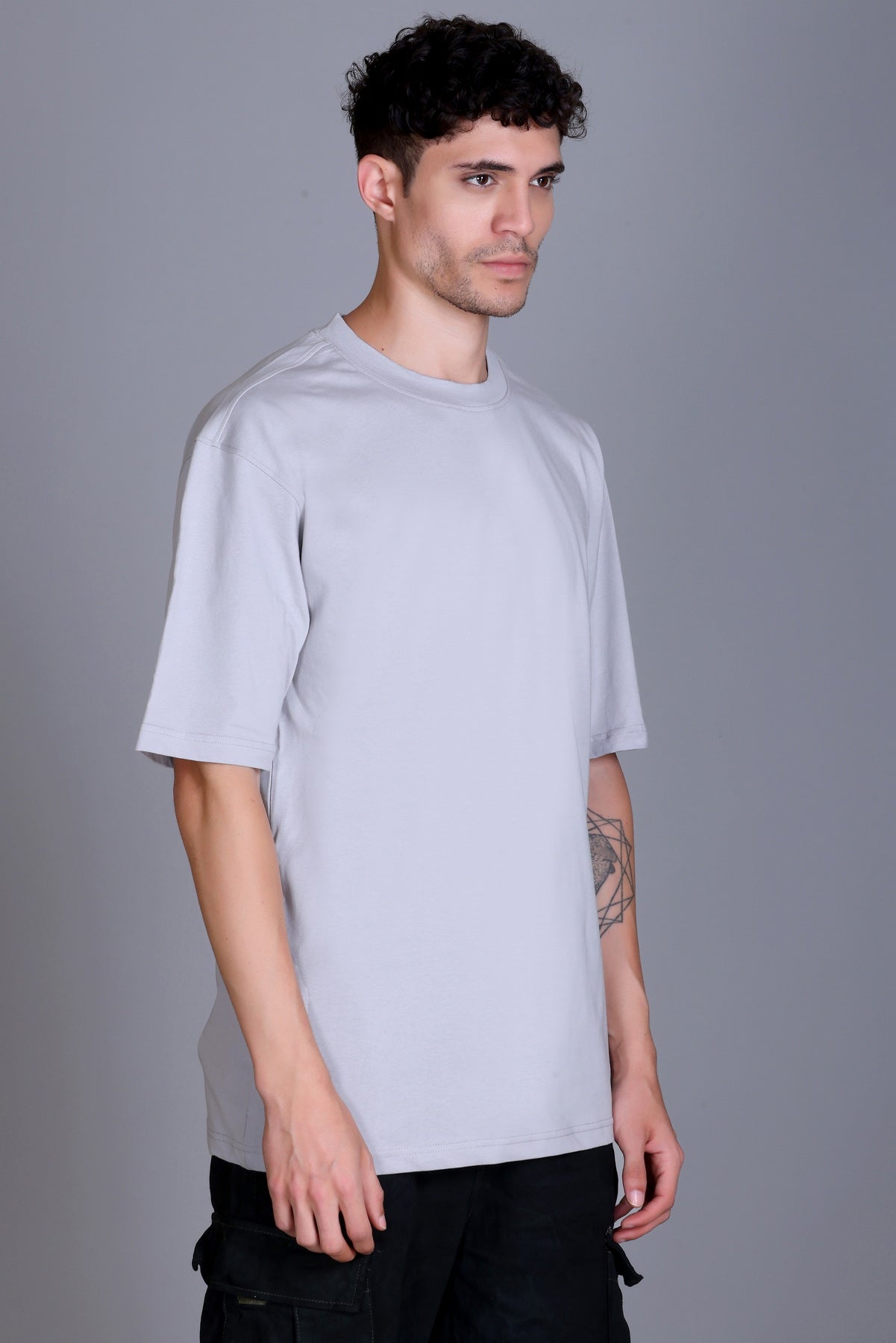 Men's Light Grey Oversize Round Neck T-Shirt