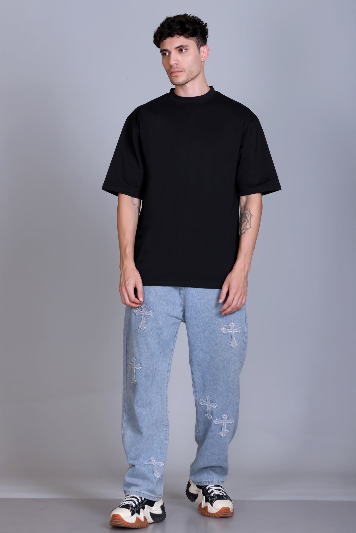 Men's Black Oversize Round Neck T-Shirt