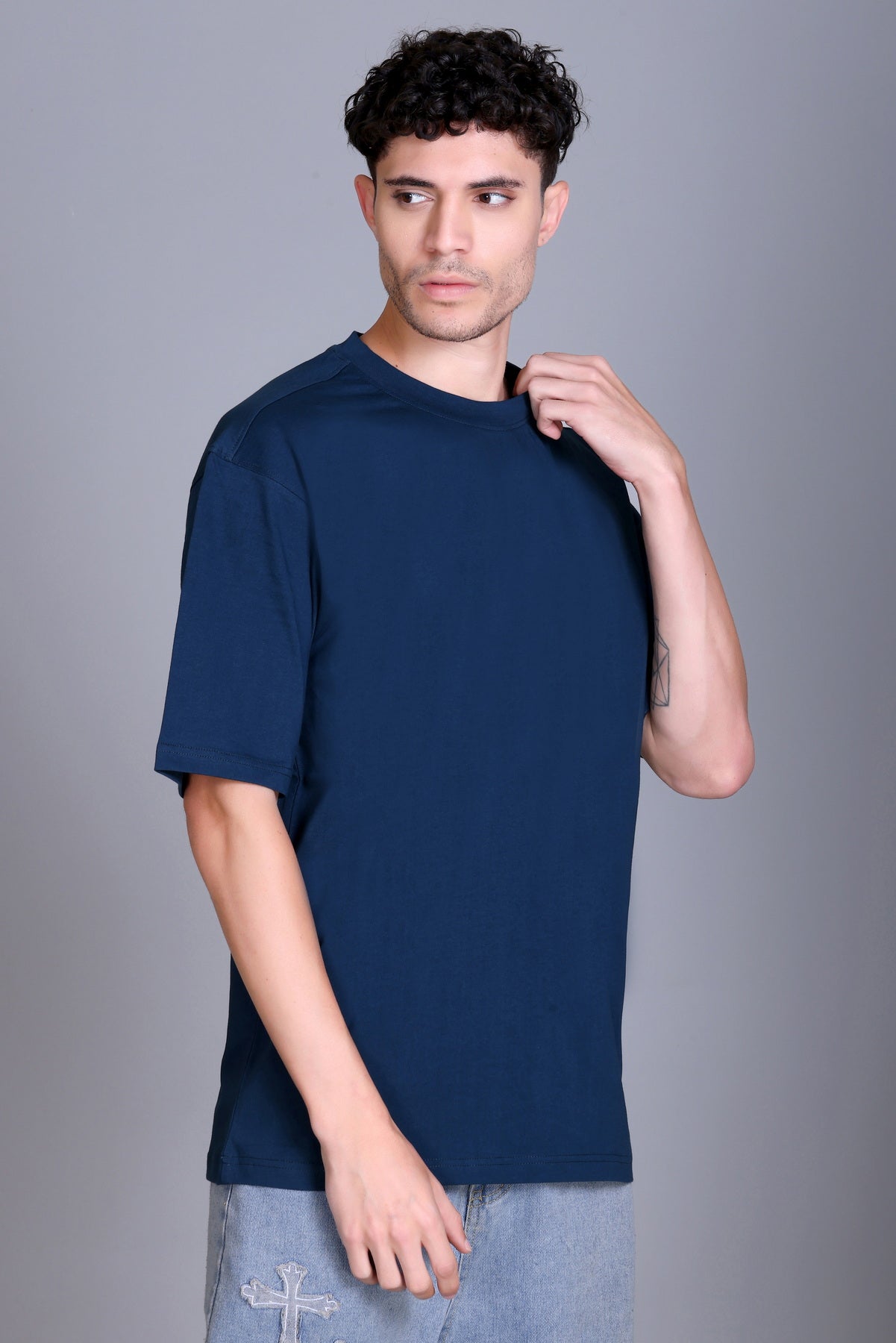 Men's Cottonblend Oversized Half Sleeve Round Neck Regular Fit T-Shirt Half Sleeve Drop Shoulder Printed Tshirt