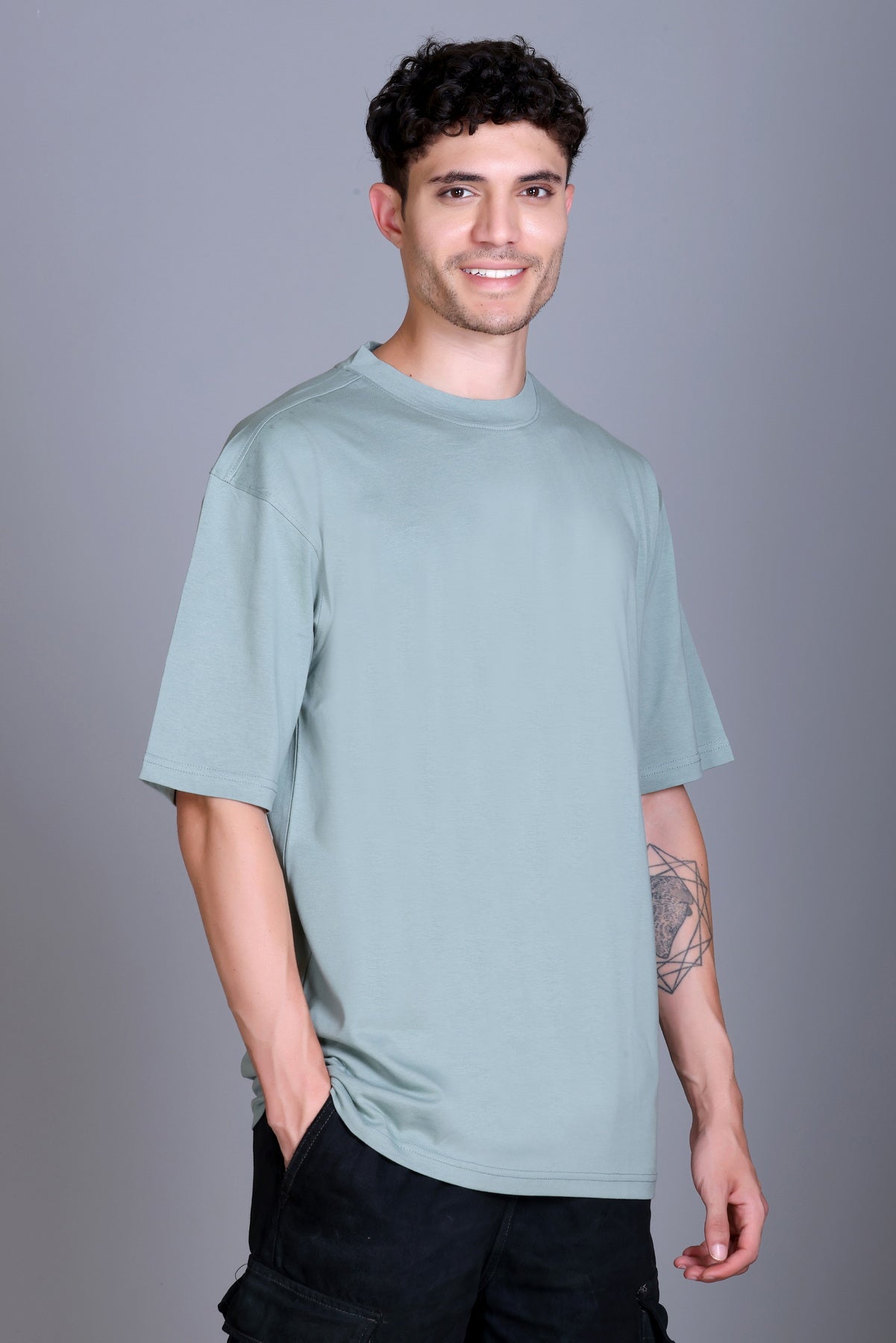 Men's Cottonblend Oversized Half Sleeve Round Neck Regular Fit T-Shirt Half Sleeve Drop Shoulder Printed Tshirt