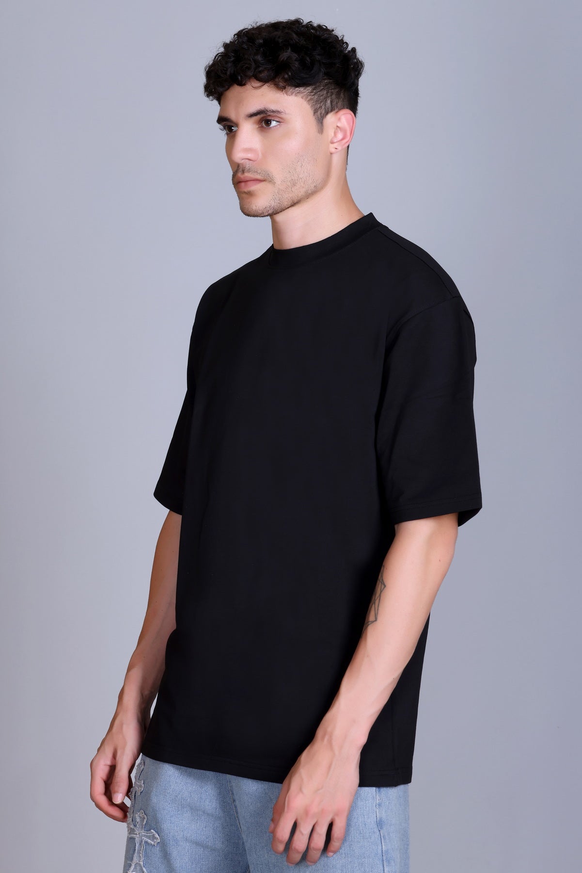 Men's Cottonblend Oversized Half Sleeve Round Neck Regular Fit T-Shirt Half Sleeve Drop Shoulder Printed Tshirt